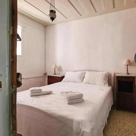 Apartament παραδοσιακό σπίτι με 2 υπνοδωμάτια και θέα Simi